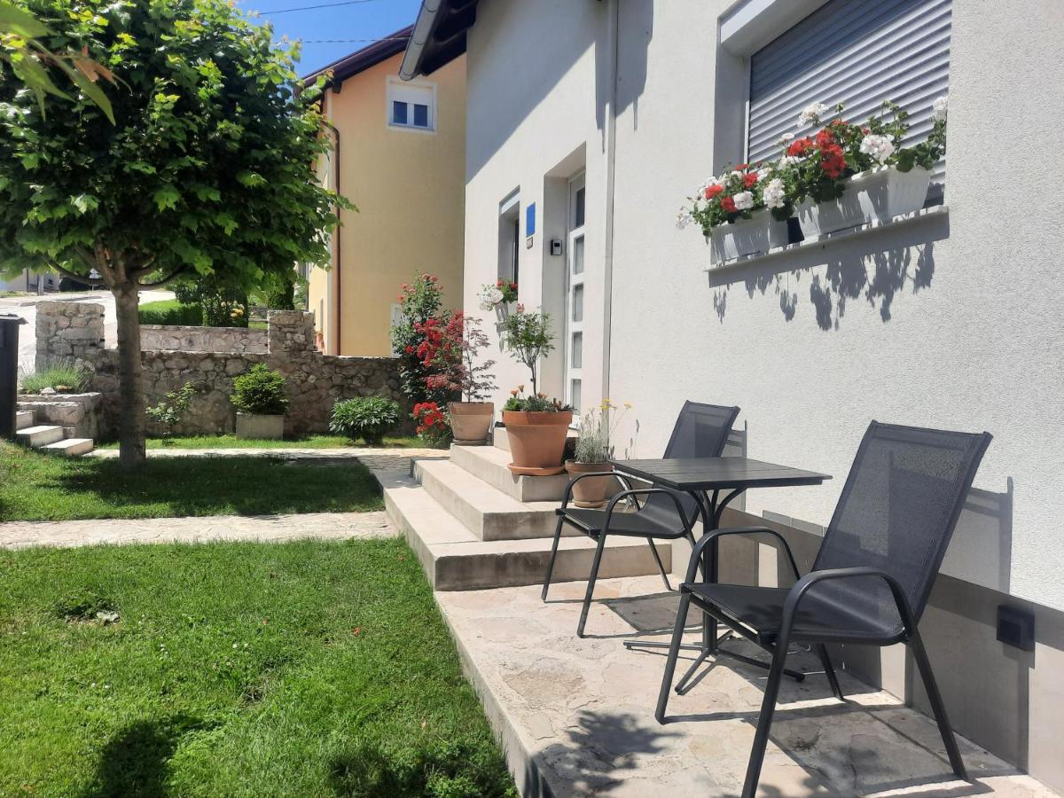 Studio Apartman Marta Korenica Luaran gambar