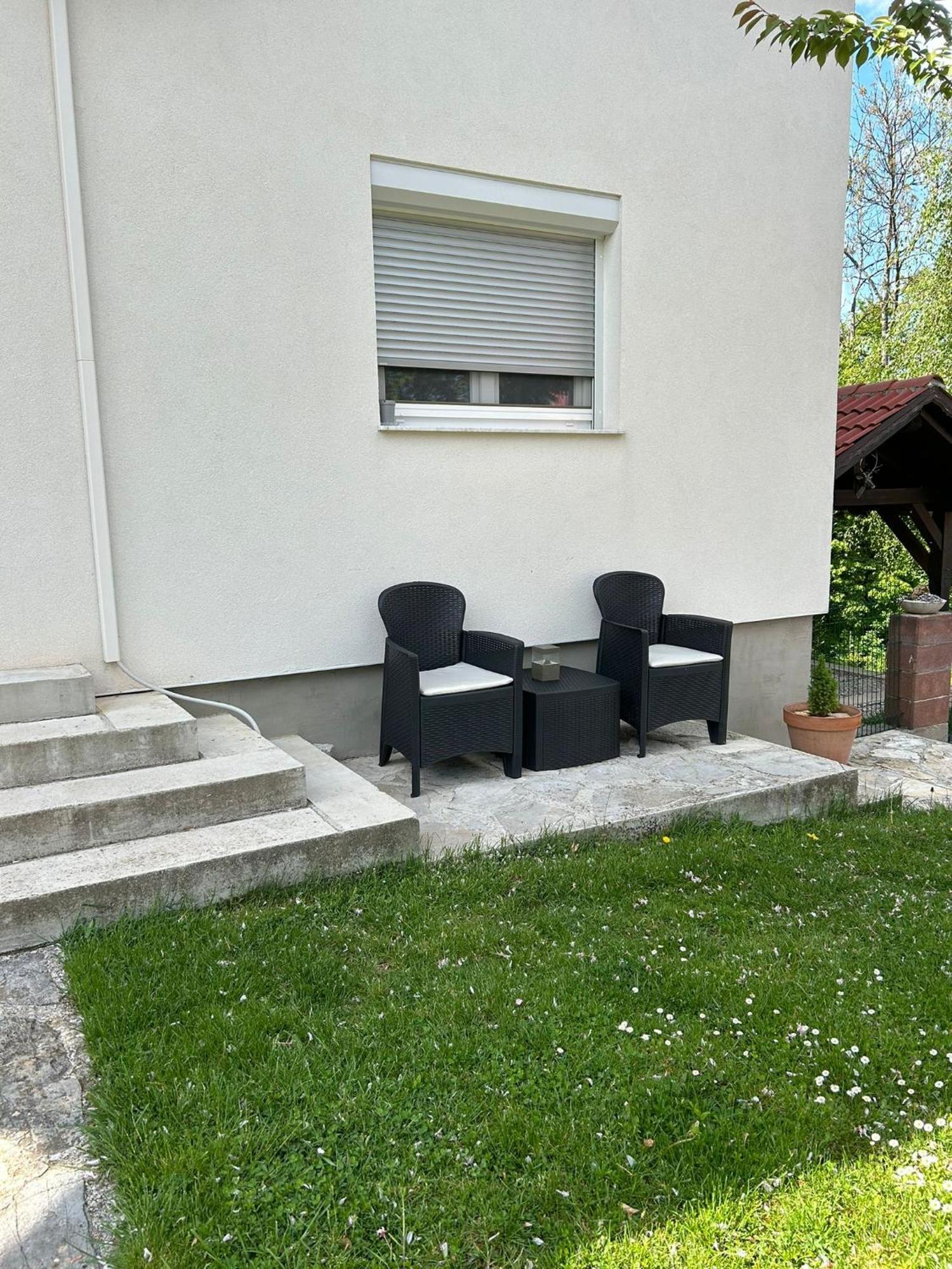 Studio Apartman Marta Korenica Luaran gambar